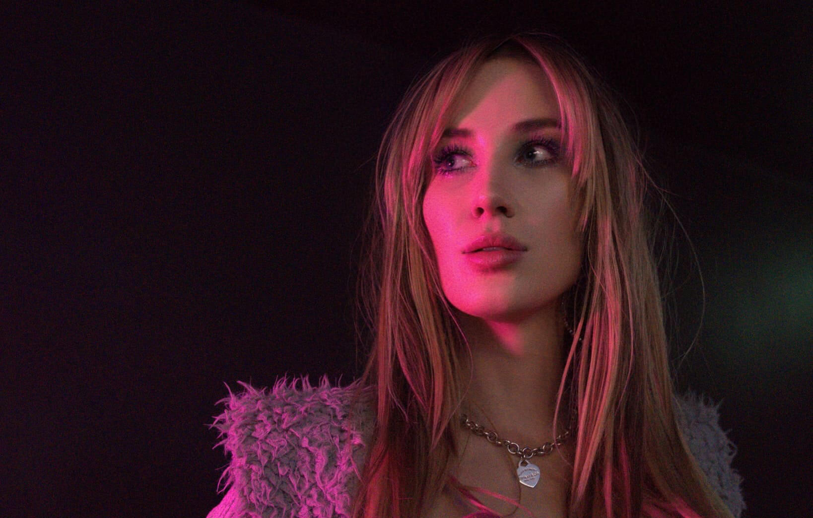 Sydney Sarayeva headshot Electric Island Sydney Sarayeva-headshot-Electric-Island-Toronto-DJ